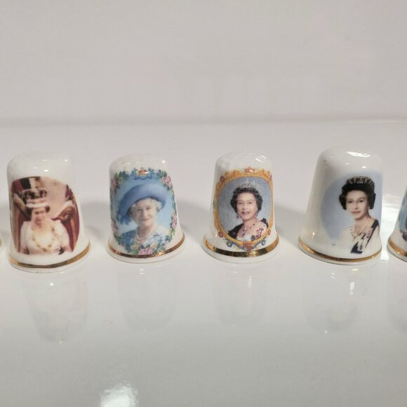 Set of 20 Royal Memorabilia Porcelain Thimbles Queen Elizabeth II, Dianna + - Picture 6 of 14